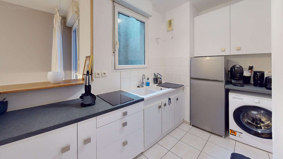Appartement à PARIS-19E