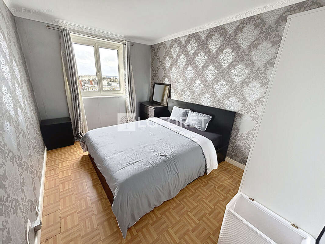 Appartement à CHEVILLY-LARUE