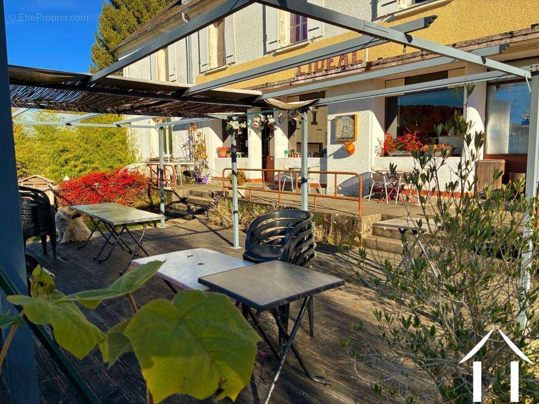 Maison à MONTSAUCHE-LES-SETTONS