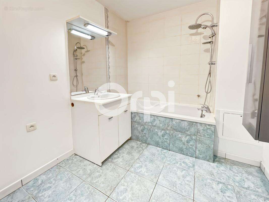 Appartement à SAINT-MARTIN-BOULOGNE