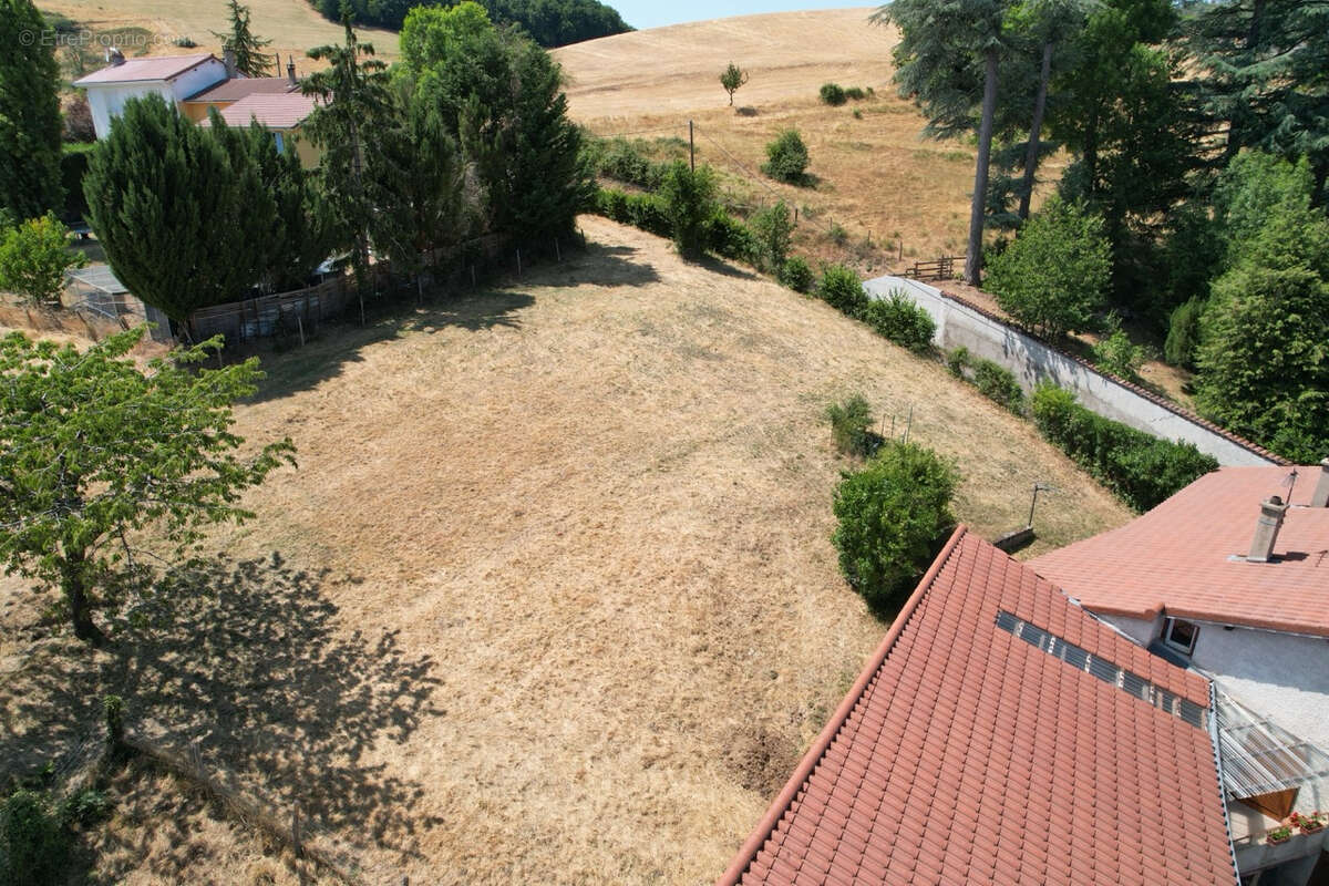 SORBIERS  Terrain à bâtir de 628m2 avec vue dégagée exclusivité - photo 2
