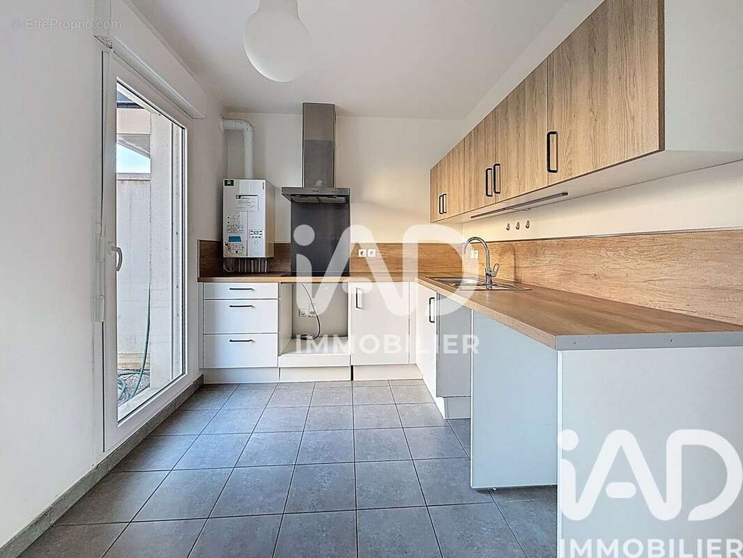 Photo 5 - Appartement à NANTEUIL-LES-MEAUX