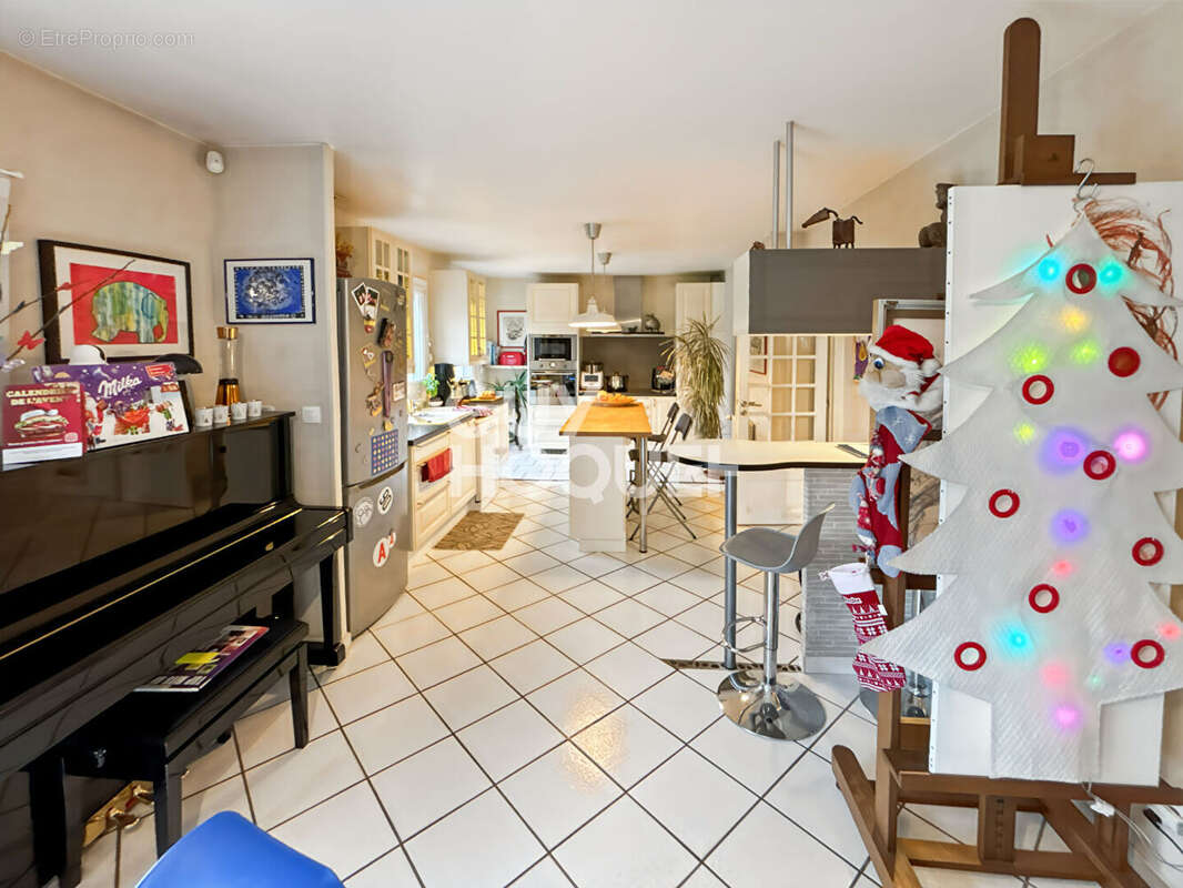 Maison à LA HOUSSAYE-EN-BRIE