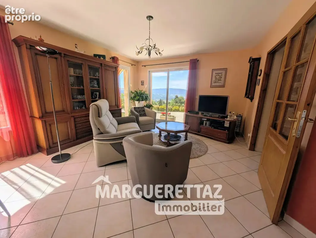FAUCIGNY – Villa familiale 196 m² – Vue exceptionnelle – 6 chambres – Sous-sol de 120 m² - photo 8