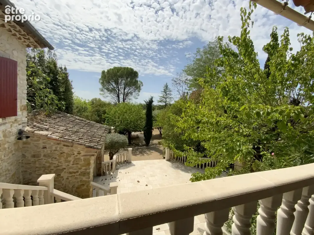 Maison en pierre avec piscine et son terrain 3000 m2 - photo 14