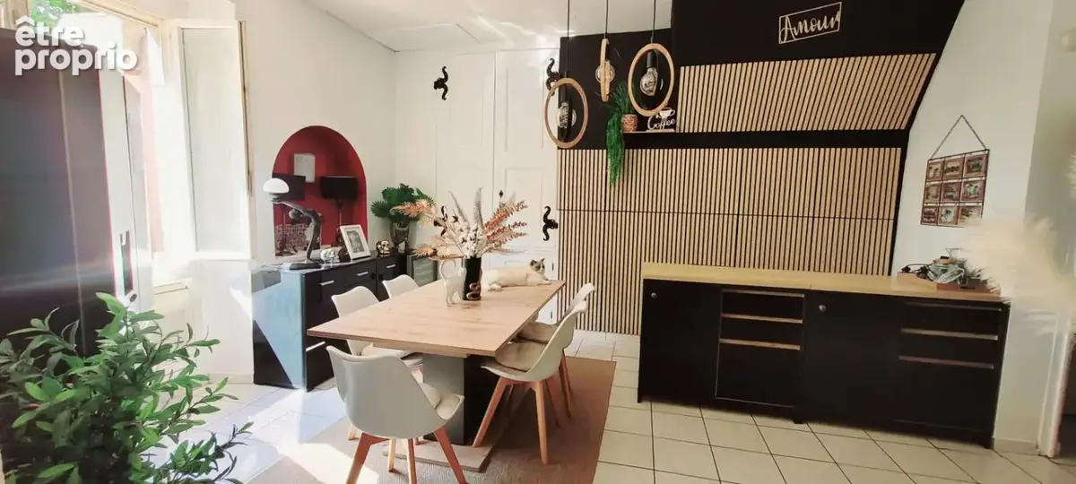 FABREZAN  -  Maison T5 rénovée avec plafond seigneurial du XIIIe siècle - photo 2