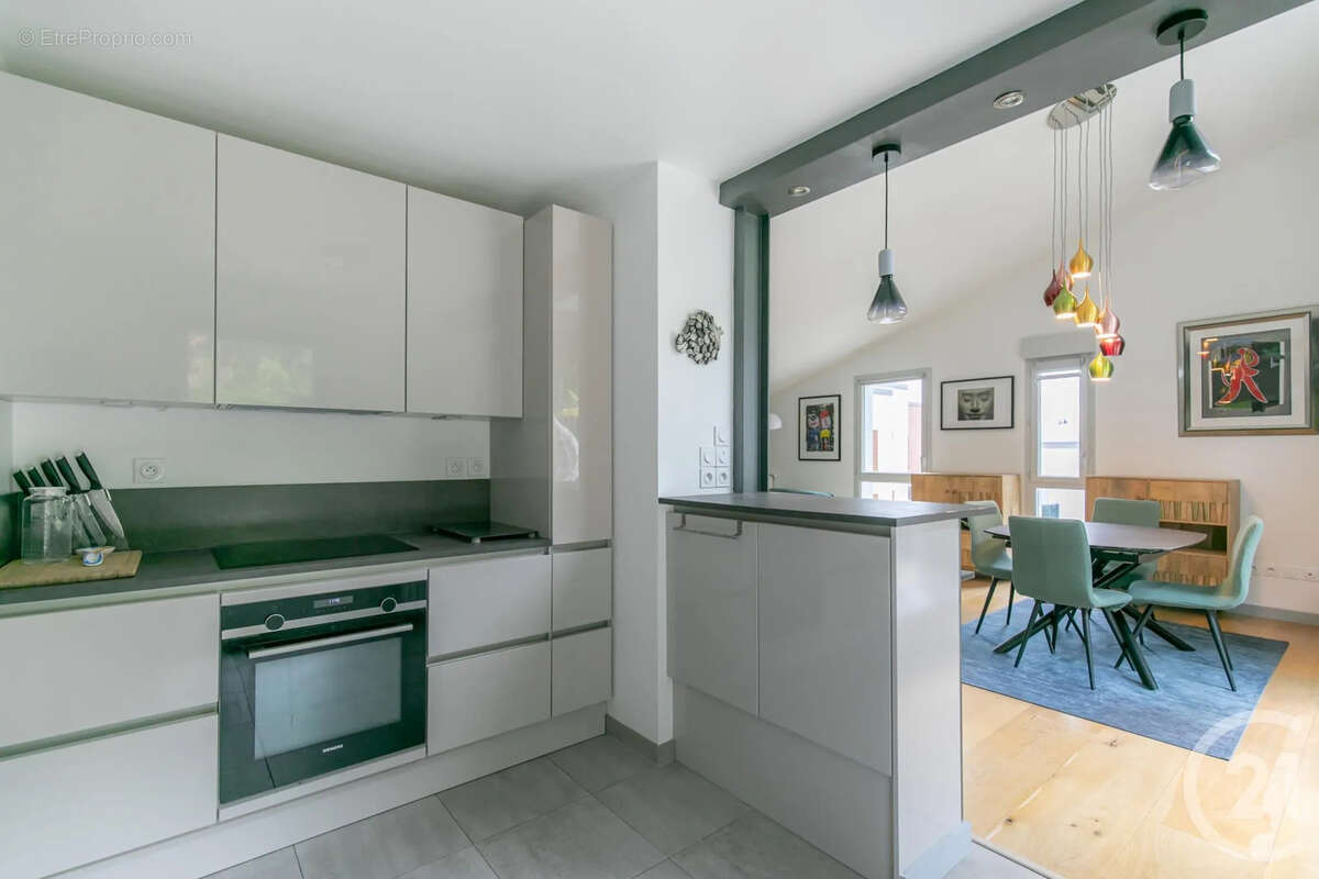 Appartement à CHENNEVIERES-SUR-MARNE