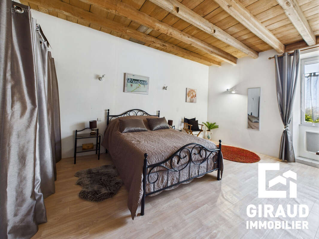 Maison à BOUILLE-COURDAULT