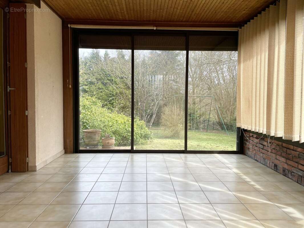 Véranda - Maison à CONNERRE