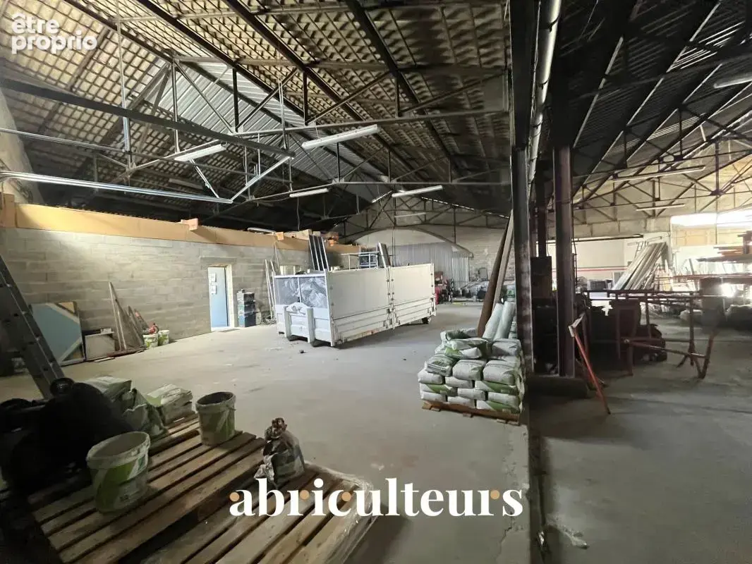 Bureaux dans Local industriel à Châteaudun (28200) - photo 6