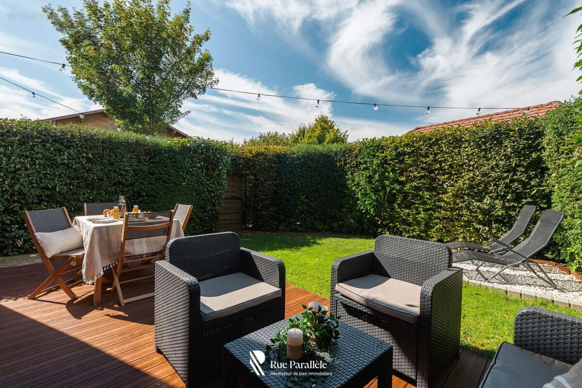 Maison à VILLY-LE-PELLOUX