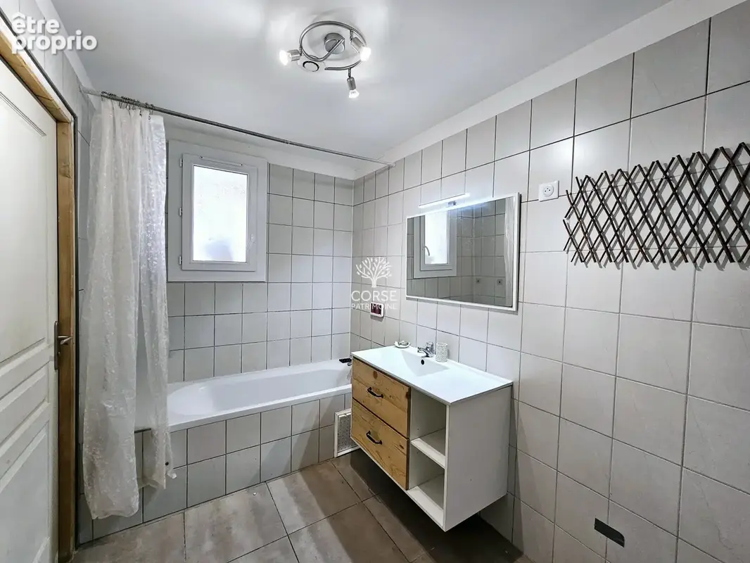Villa T5 - 4 chambres- 156 m2 avec piscine - photo 8