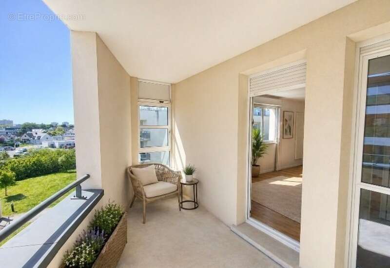 Appartement à LUCE