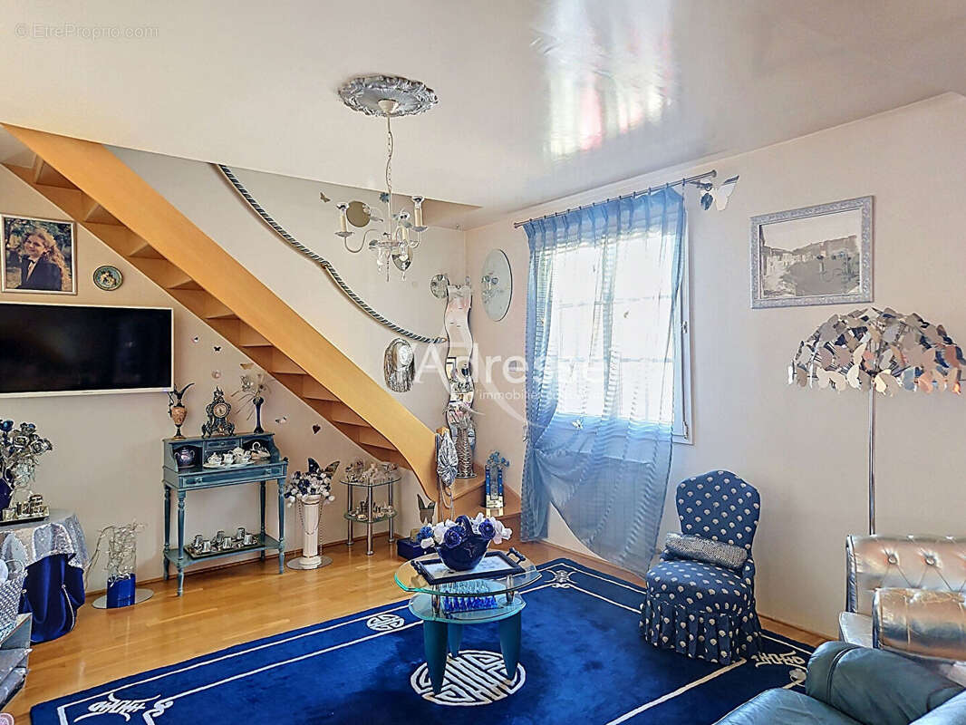 Maison familiale avec véranda chauffée à Ozoir-la-Ferrière - photo 4
