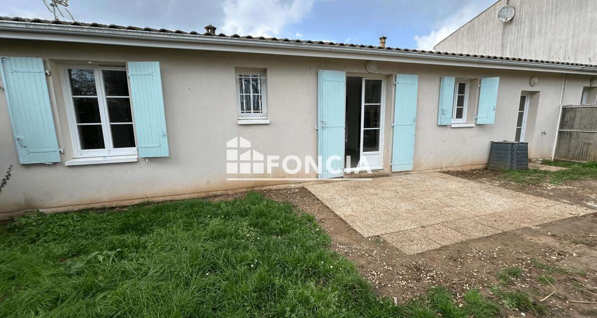 Maison à SAINTES
