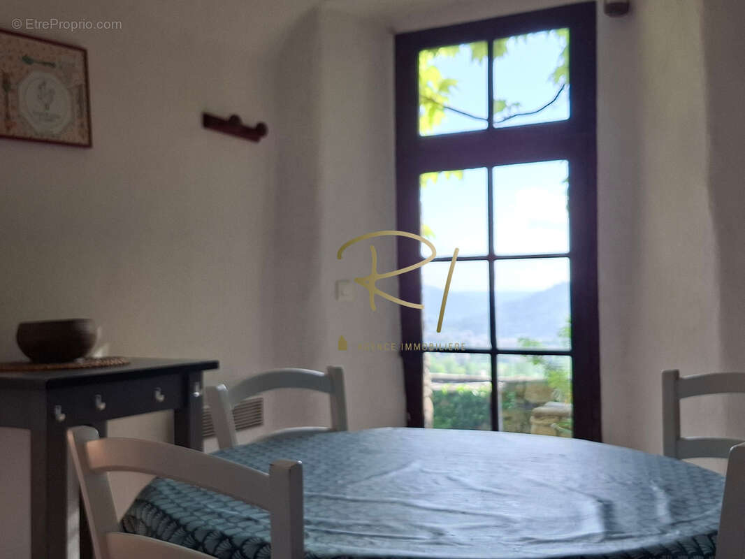 A Vendre - Maison de caractère en pierre proche des Vans - photo 12