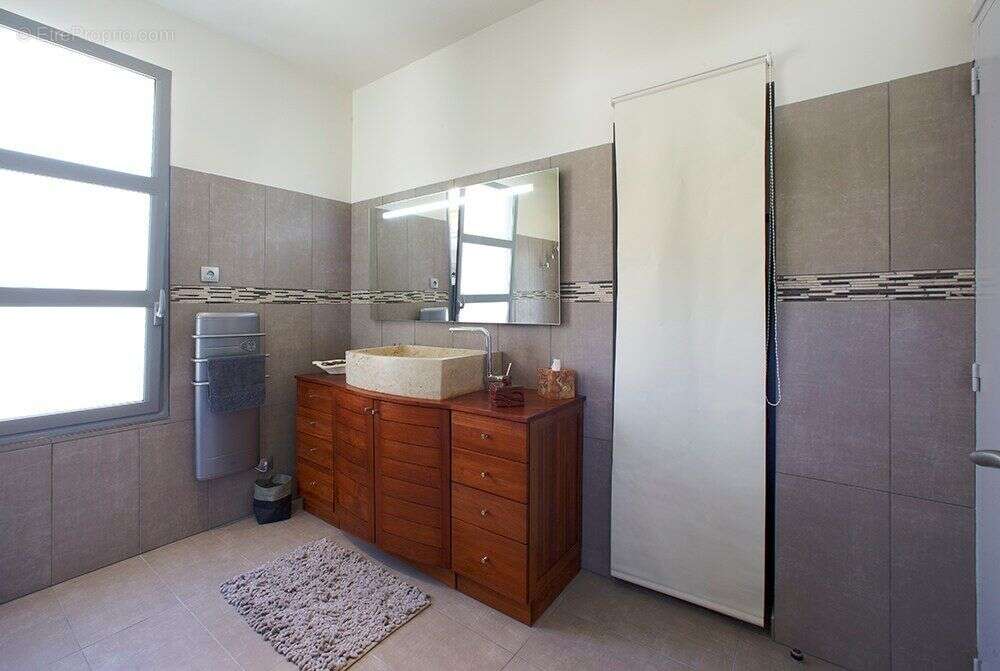 Appartement à VAISON-LA-ROMAINE