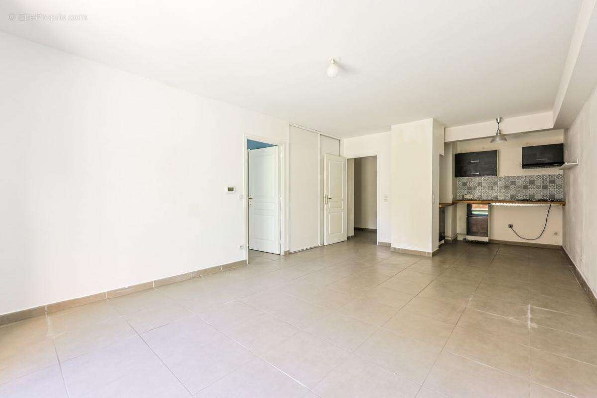 Appartement à NEUILLY-PLAISANCE