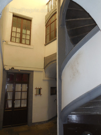 Appartement à MARINGUES