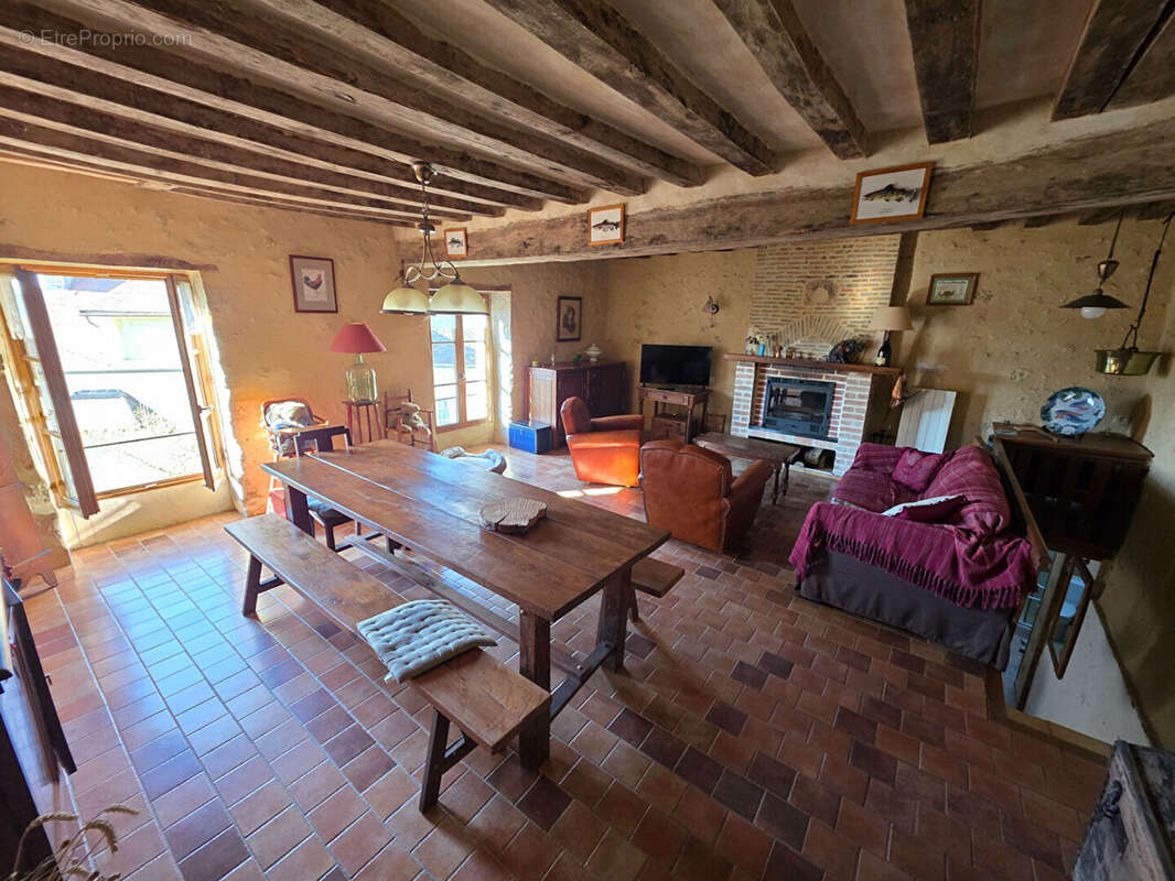 Maison à LE GUE-DE-LA-CHAINE