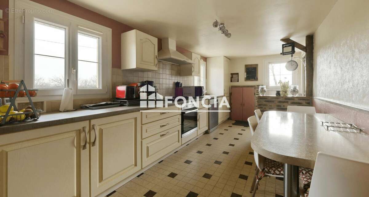 Maison à CONGE-SUR-ORNE