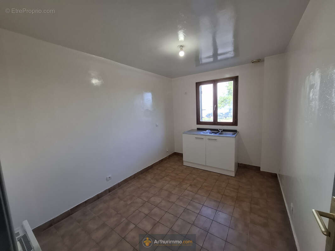 Maison à COULOMMIERS