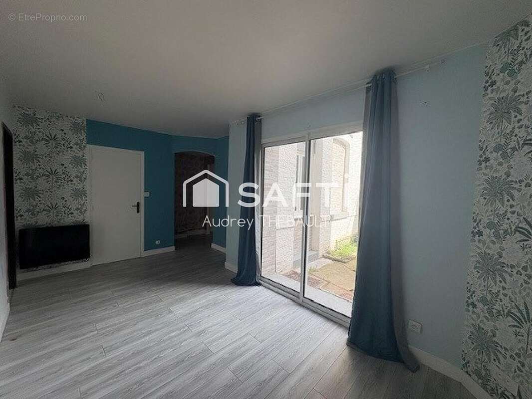 Photo 2 - Commerce à BERCK