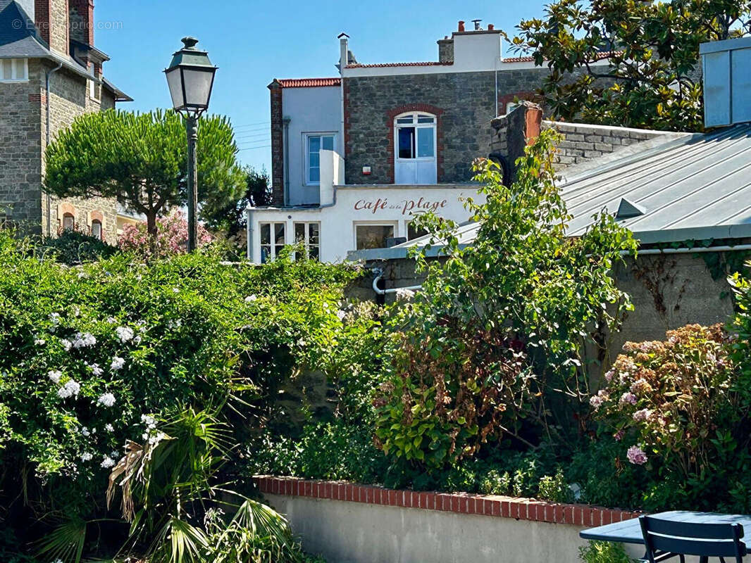 Dinard Saint-Énogat  Maison en pierre de caractère avec dépendance, à deux pas de la plage - photo 13