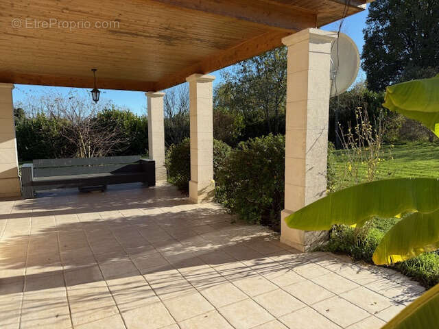 Maison à RIOUX-MARTIN