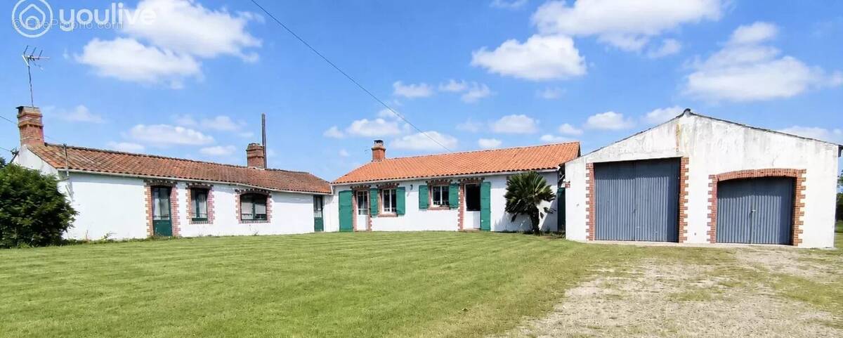 Maison à CHATEAUNEUF