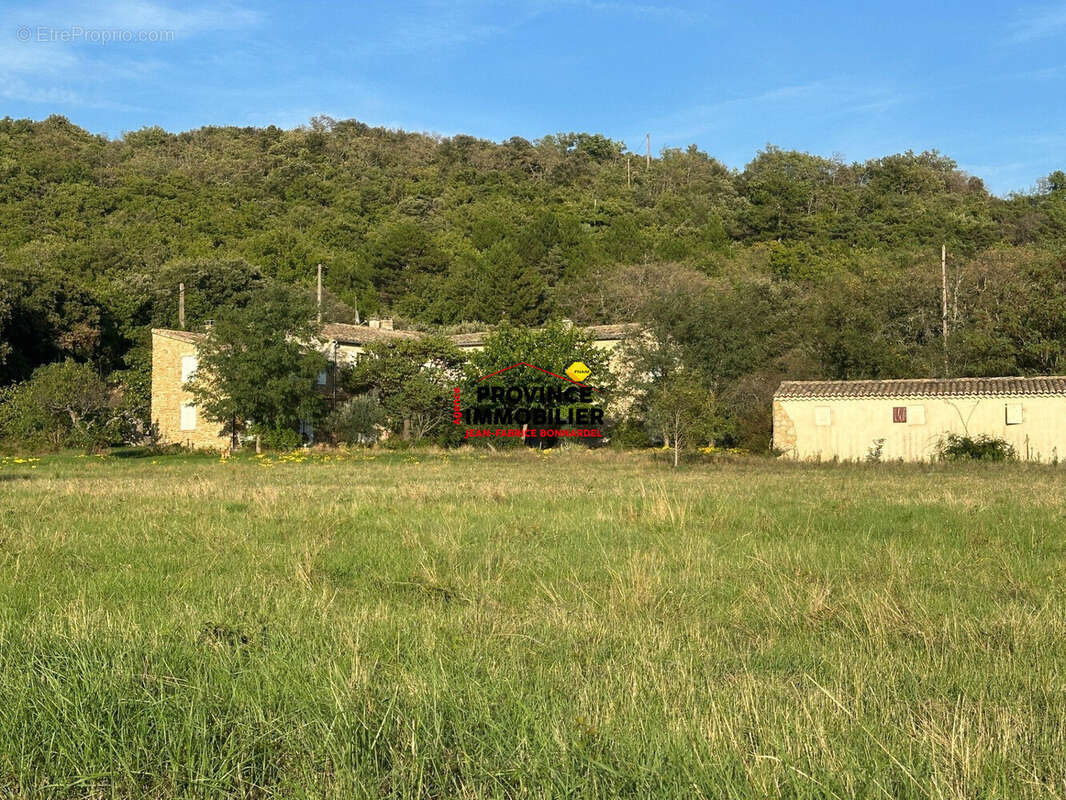Maison 336 m² à Grignan  - photo 9