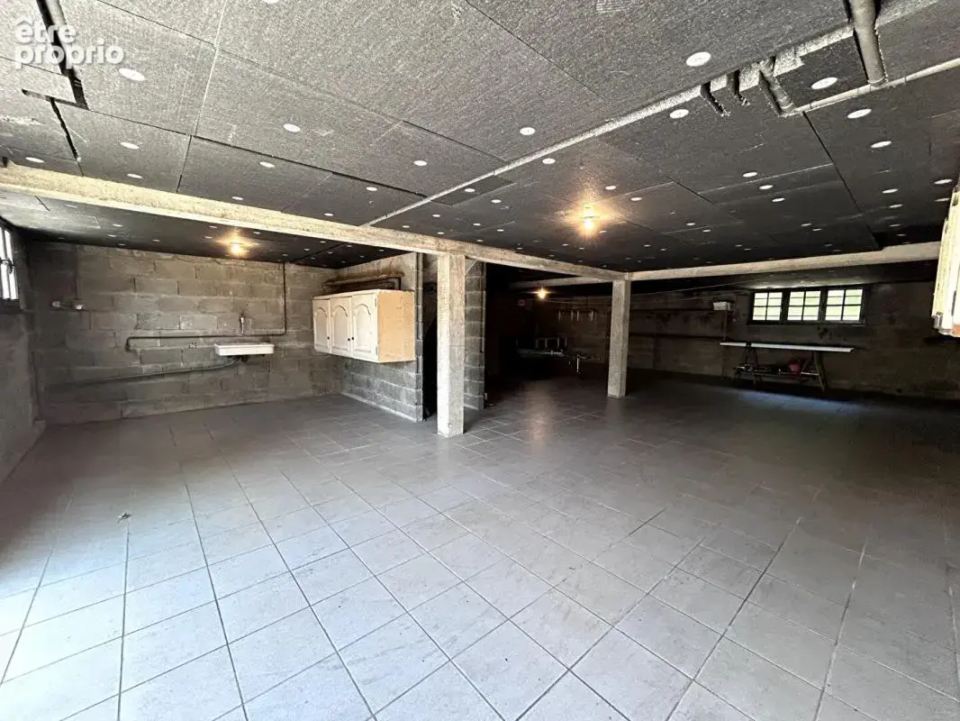 Maison familiale 4 chambres, double garage - Bignoux - photo 17