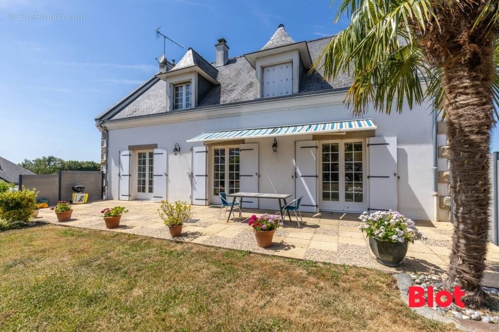 Maison à JANZE