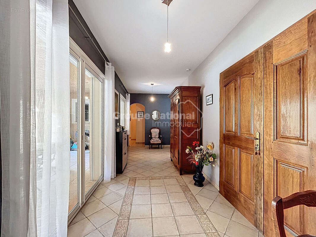 Maison à SAINT-RESTITUT