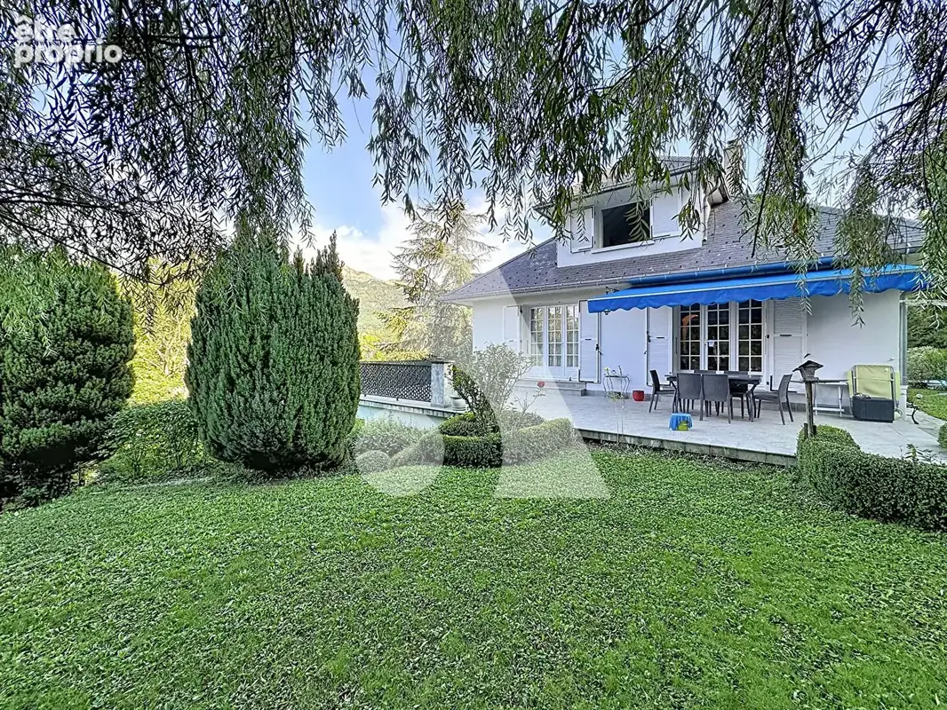 Villa de charme style Île-de-France - 246,90 m² - Terrain de 2 580 m² - Gap / secteur résidentiel ! - photo 14