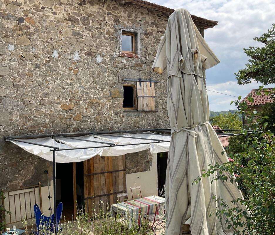 Maison à VIAZAC