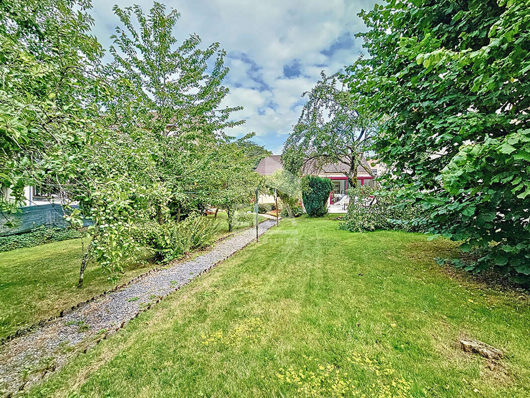 Maison à MONT-SAINT-MARTIN