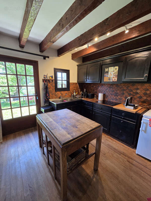 Maison à ENCHASTRAYES