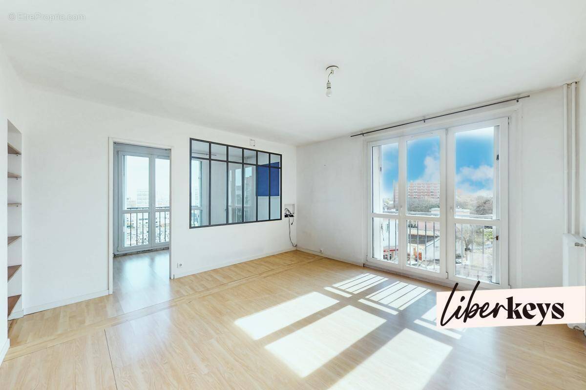 Appartement à IVRY-SUR-SEINE