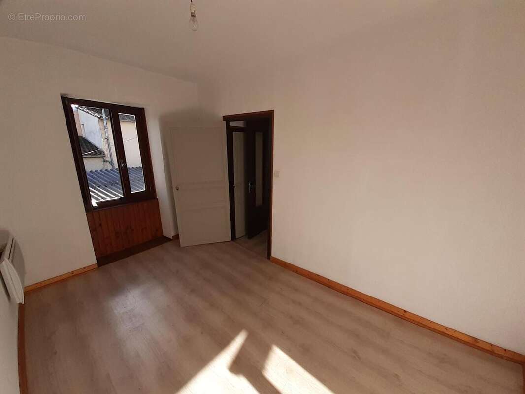   - Maison à SAINTE-VERGE