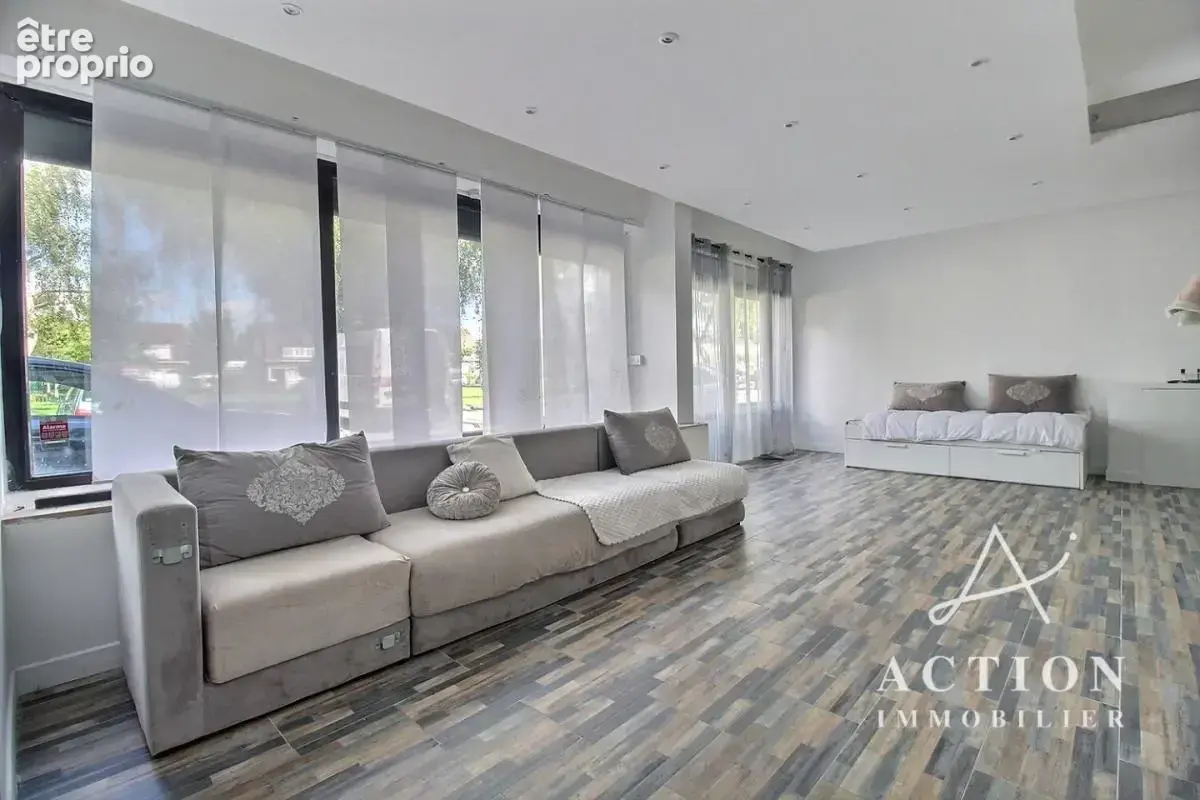 Appartement 175 m² à Tourcoing  - photo 1