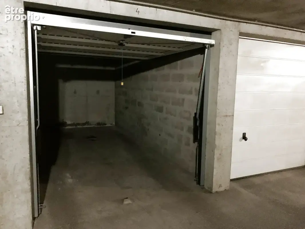 COGNIN Centre, GARAGE dans copropriété sécurisée - photo 5