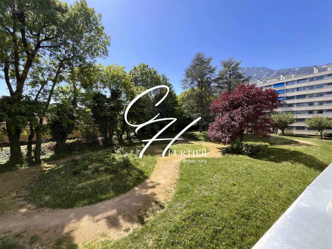Appartement à SEYSSINET-PARISET