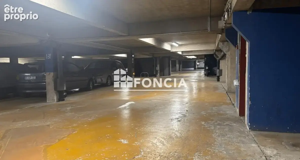 Place de parking dans résidence sécurisée - photo 3