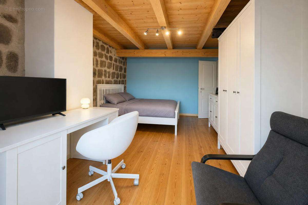 Maison à SAINT-AGREVE