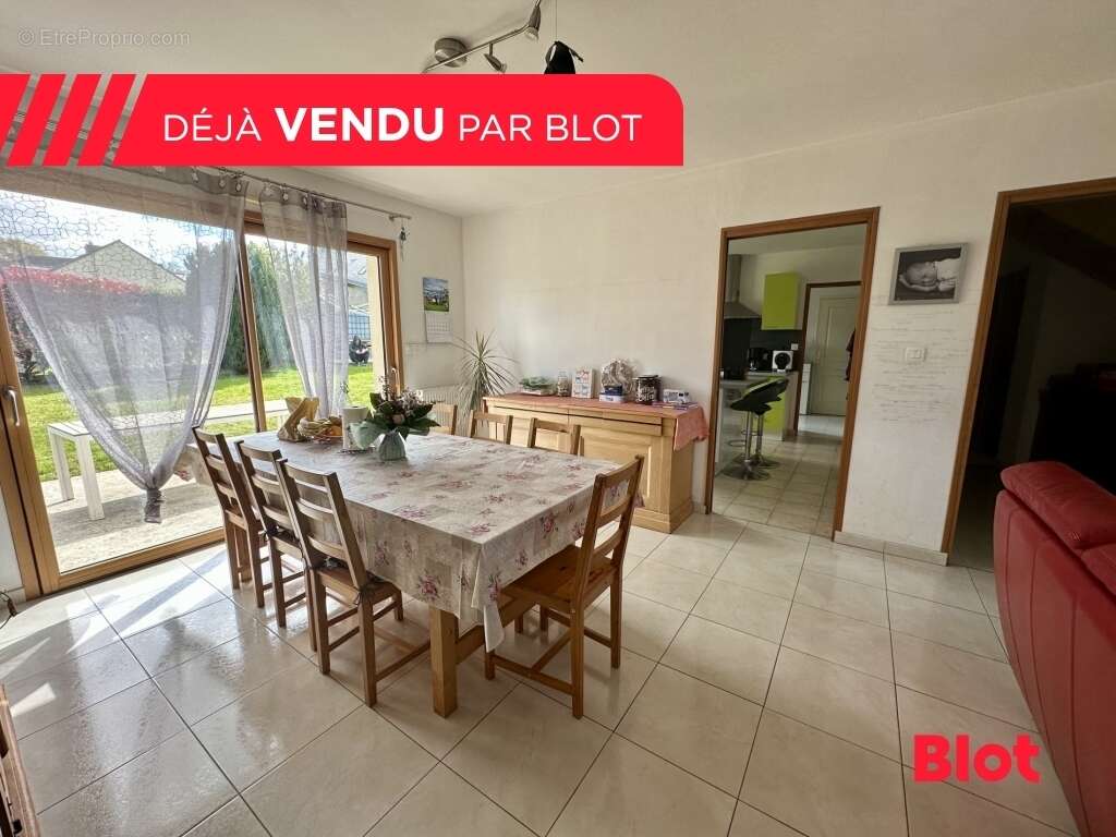 Maison 145 m² à Montfort-Sur-Meu  - photo 3