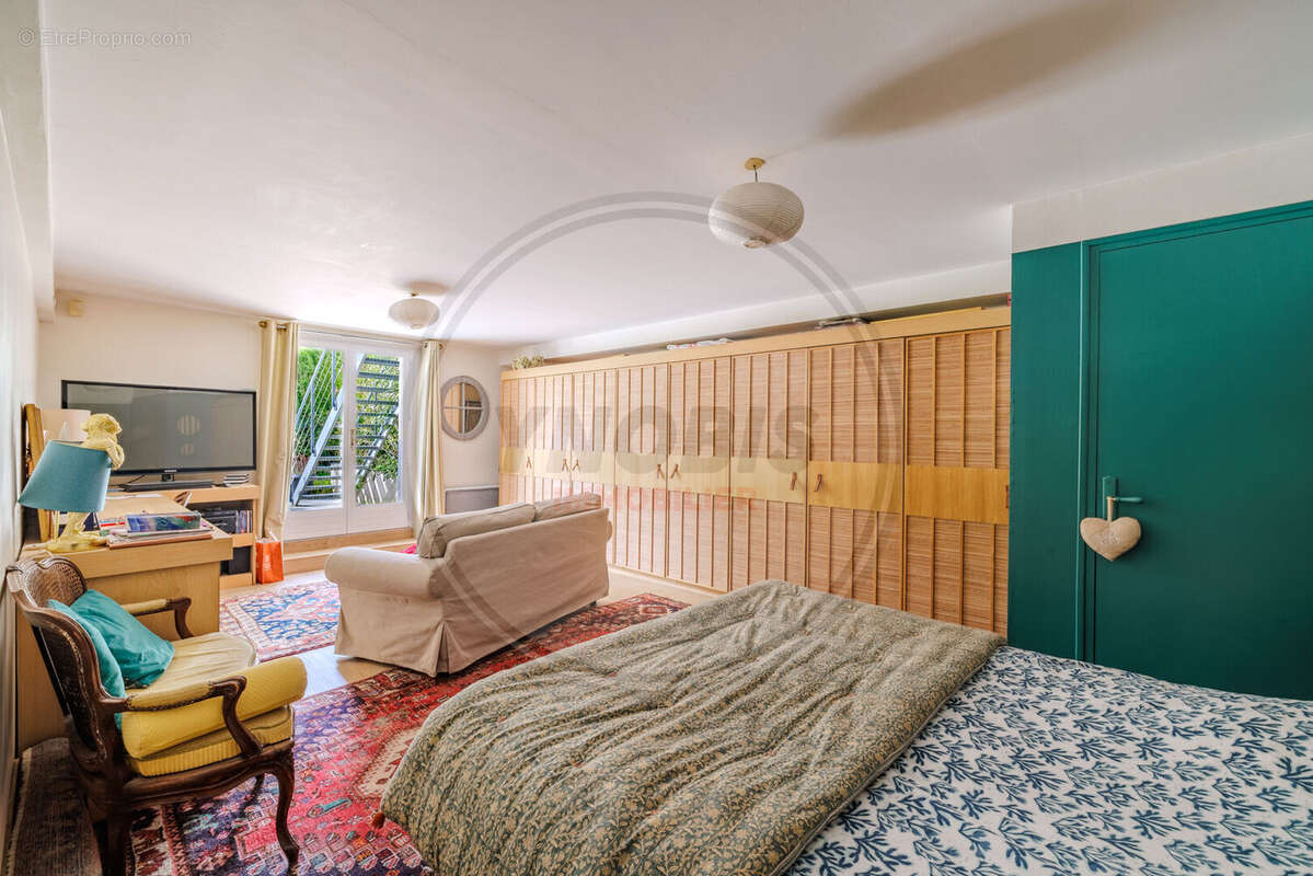 Maison à VERNEUIL-SUR-SEINE