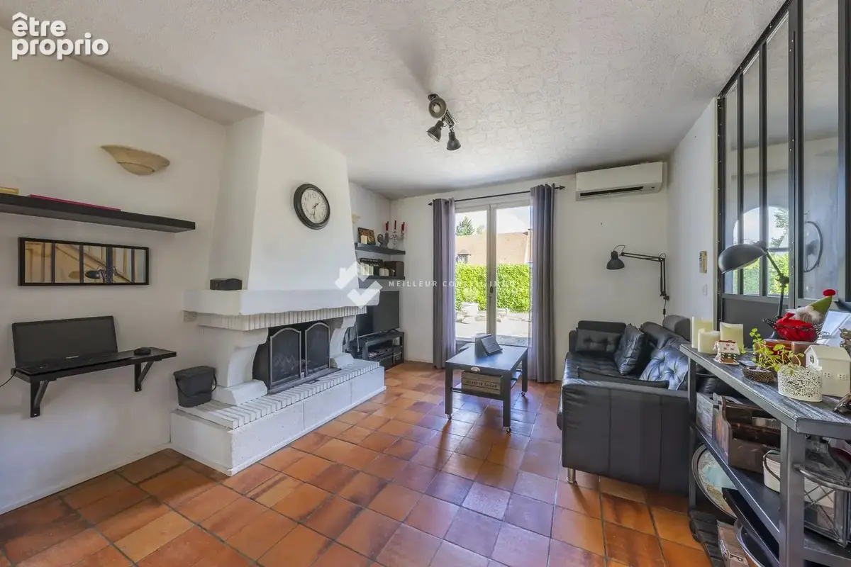 Maison 7 pièces 135 m² à vendre à Saint-Fargeau-Ponthierry (77310) - photo 2