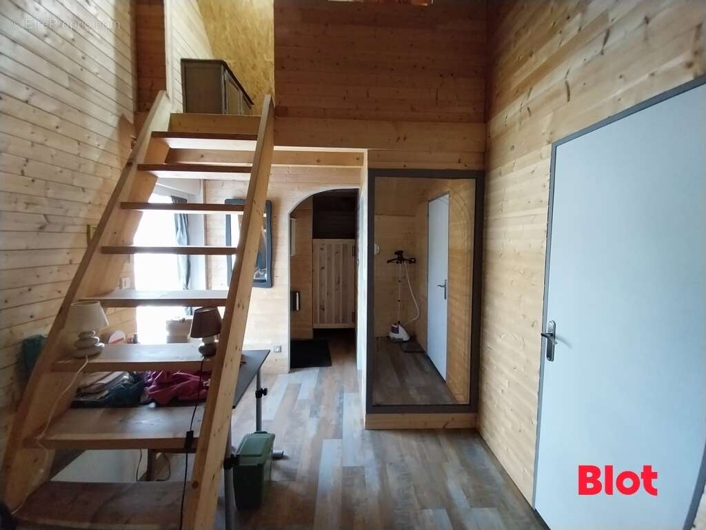 Maison à MINIAC-MORVAN