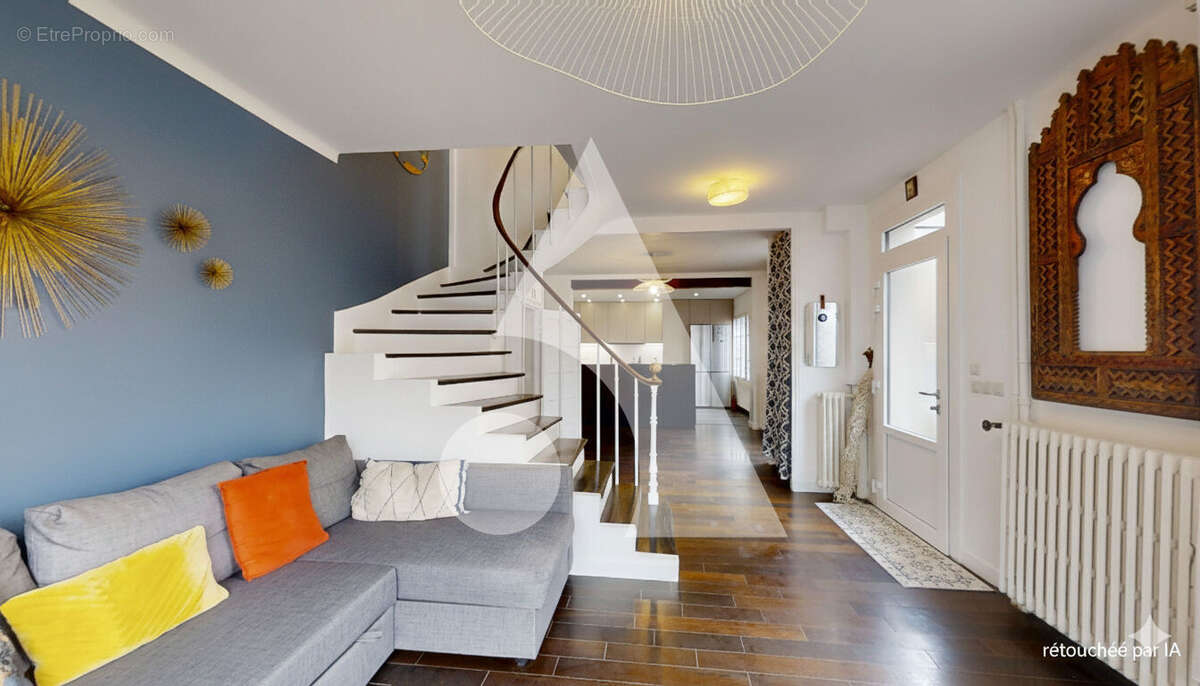 Appartement à LA GARENNE-COLOMBES